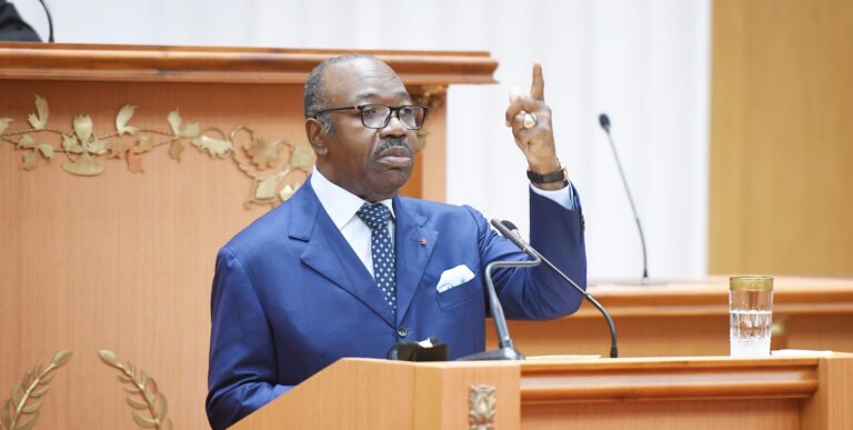 Gabon : Ali BONGO octroie 18 milliards à toutes les provinces du pays