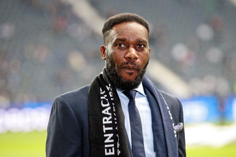 Nigeria : Jay Jay OKOCHA appointed Minister of Sport