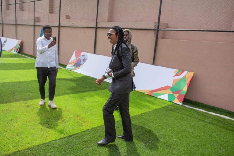 Mali : un stade porte le nom du camerounais Rigobert Song