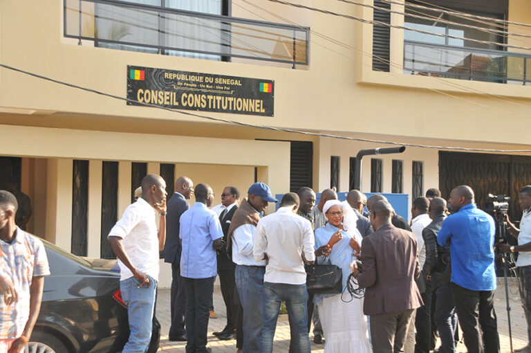 Sénégal : 28 candidats dénoncent un contrôle douteux des parrainages
