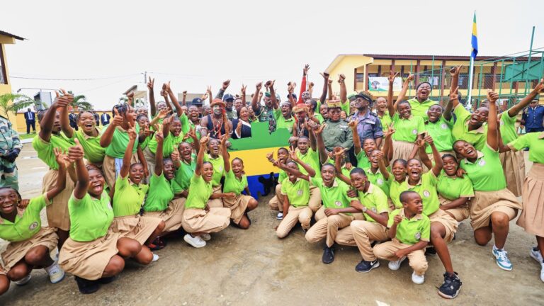 Gabon : 128.685 élèves ont déjà reçu la bourse scolaire du 1er trimestre