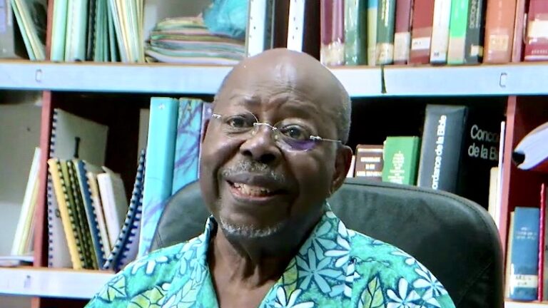 Gabon : « les Accords de Paris sont une honte », fustige Paul Mba Abessole