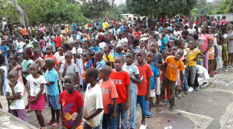 Au Gabon, la démission des parents serait à l’origine de plusieurs dérives observées chez les jeunes