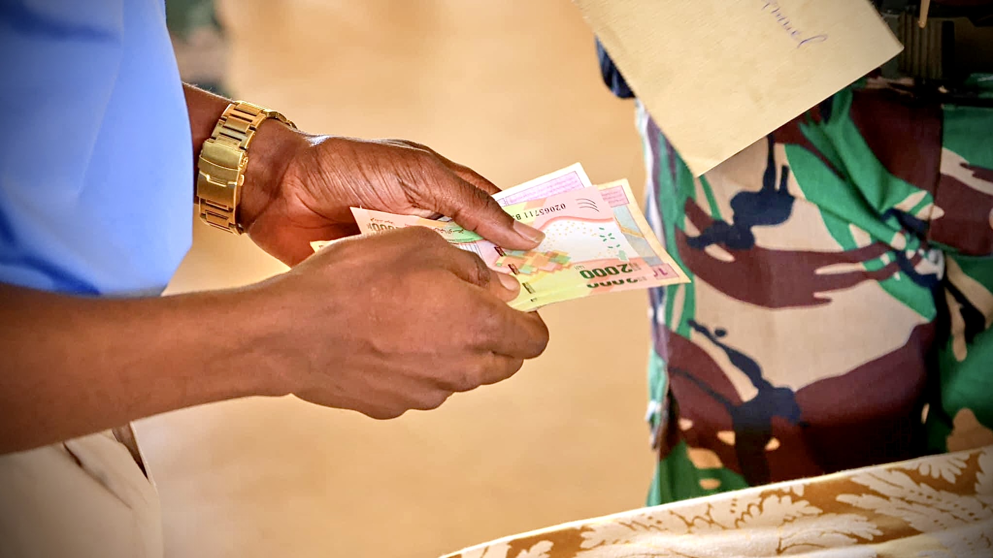 « Au Gabon, toutes les personnes bancarisées à ce jour sont payées », affirme l’ANBG