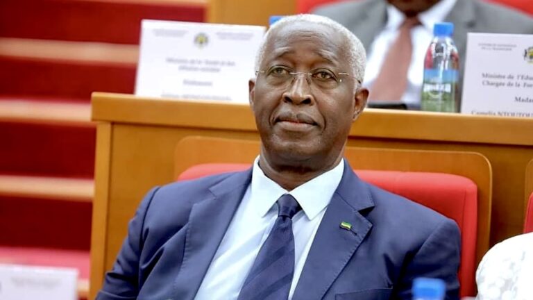 Gabon : « je suis d’accord pour la suppression des frais des concours », Raymond Ndong Sima