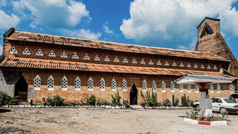 Gabon : 69 milliards pour le développement des provinces