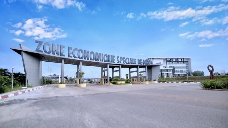 Gabon : 500 jeunes invités à se former dans le textile à Nkok