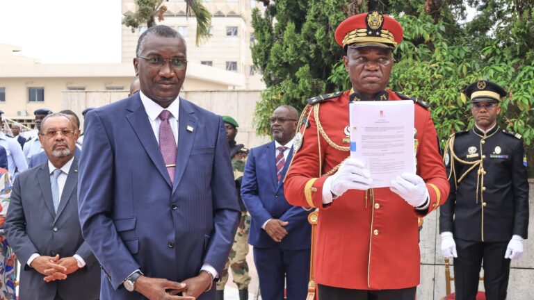 Gabon : Brice Oligui Nguema recoit l’acte de rachat d’Assala Energy