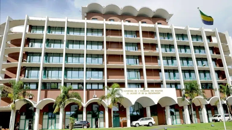 Gabon : le ministère de l’Économie recrute 146 stagiaires