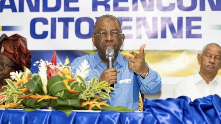 Gabon : Alexandre Barro Chambrier répond à Bilie By Nze