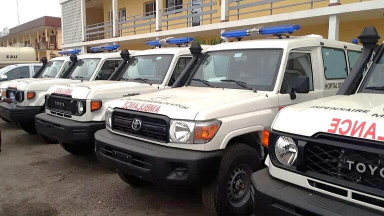 Gabon : huit nouvelles ambulances pour les zones rurales
