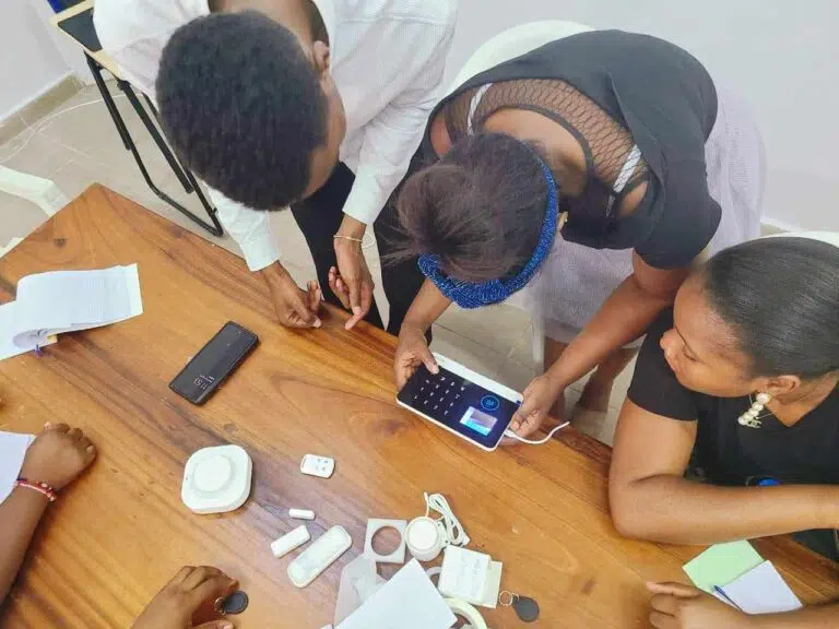 Inclusion des personnes handicapées : l’Ambassade des États-Unis soutient Gabtrotter pour transformer l’éducation au Gabon