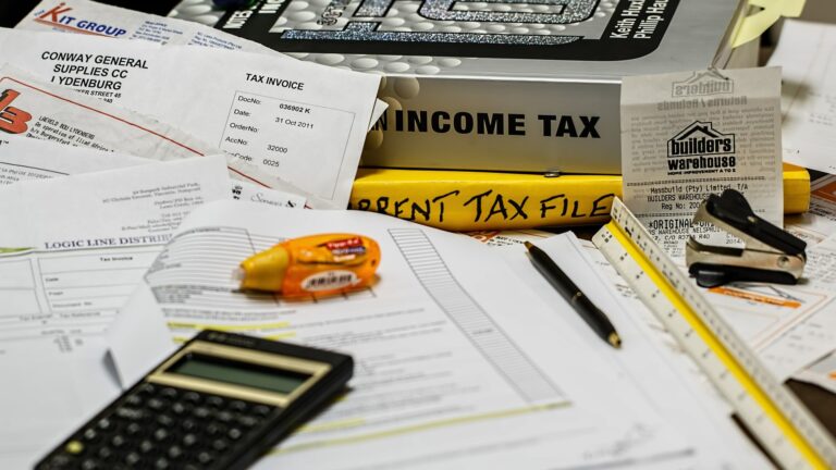 Cameroun : vers une taxe annuelle sur les salaires ?