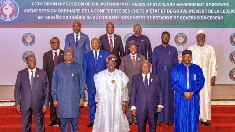 Gambie : la CEDEAO crée un Tribunal spécial pour les victimes de Yahya Jammeh