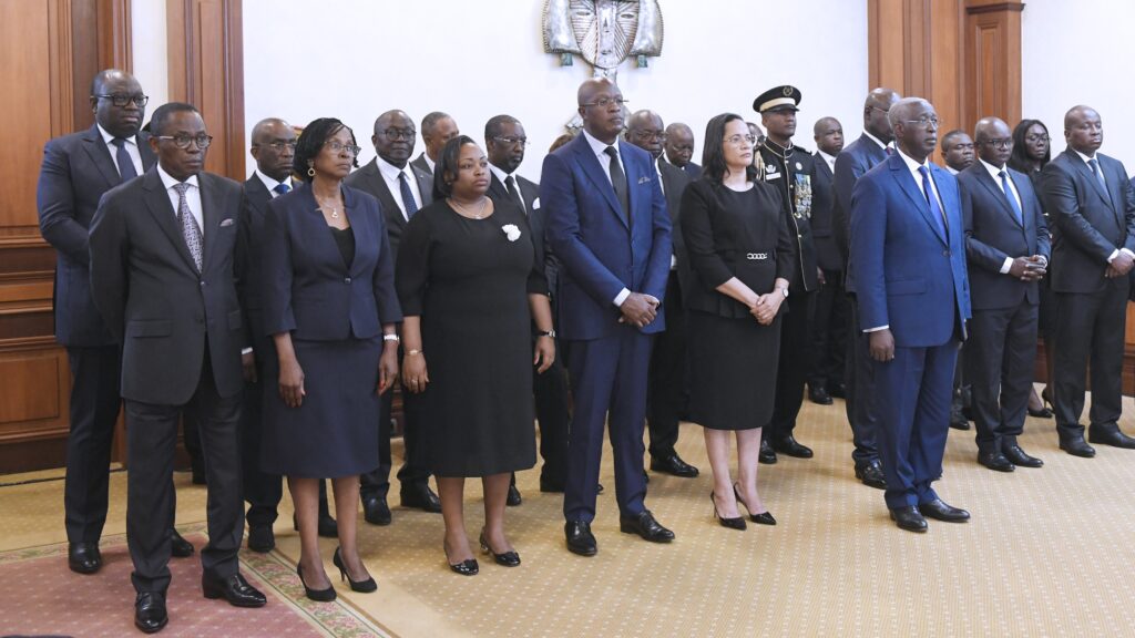Gabon : composition du gouvernement Ndong Sima 3