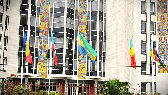 Gabon : 14 entreprises obtiennent le statut privilégié de « grand standing et d’importance nationale » de la COBAC