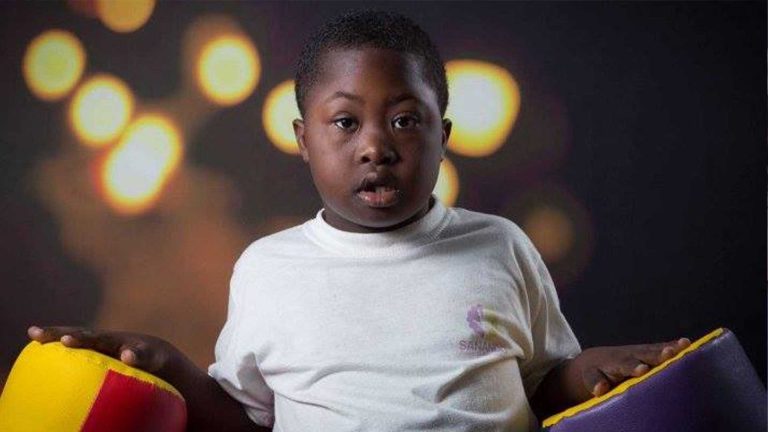 Autisme : au Gabon, un combat quotidien contre les préjugés et le manque de moyens