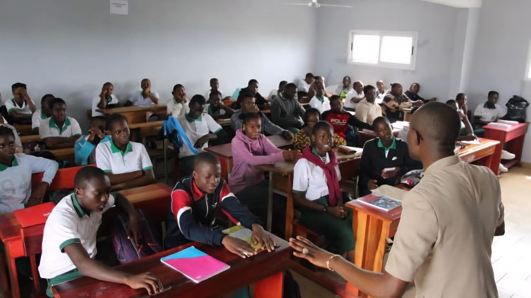 Gabon : quid de la préparation des enseignants face aux violences en milieu scolaire ?