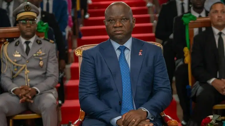 Violences en milieu scolaire : Brice Clotaire Oligui Nguema appelle à une tolérance zéro