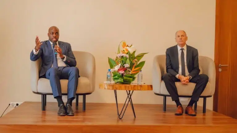 Forum Gabon-France : Mark Alexandre Ndoumba, présente la vision numérique du gouvernement