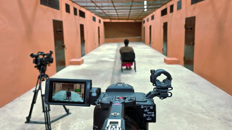 « La violence a deux chemins, la mort ou la prison » : le témoignage bouleversants de mineurs incarcérés