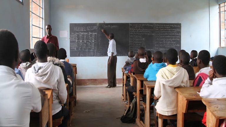 Gabon : le cri d’alarme des enseignants pour la régularisation de leur situation