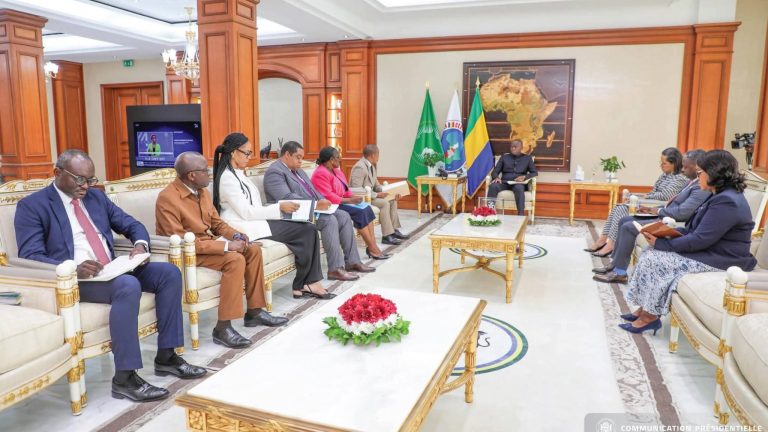 Grève à Gabon Télévisions : Oligui Nguema en première ligne