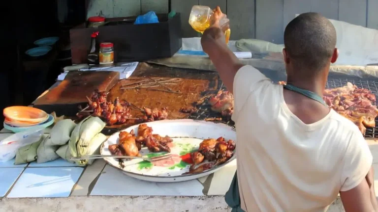 Gabon : une formation aux bonnes pratiques d’hygiène alimentaire désormais exigée pour vendre de la « street food »