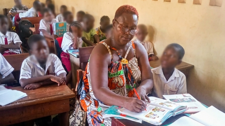 Gabon : la maîtresse Eulalie, une vocation née de l’admiration